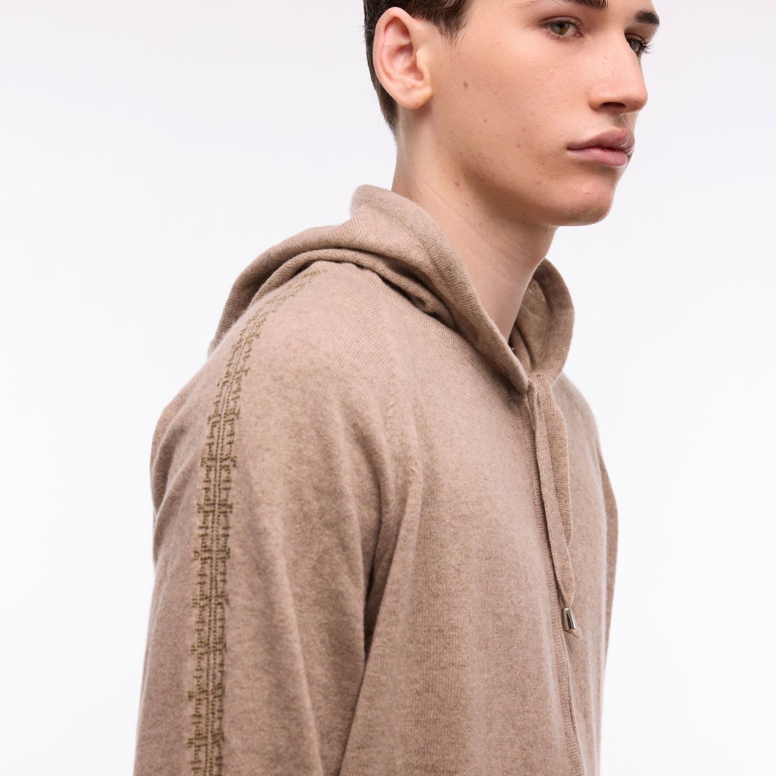 BEIGE CASHMERE ZIPPER HOODIE | STRAIGHT CUT FLAT CUFFS AND WAIST