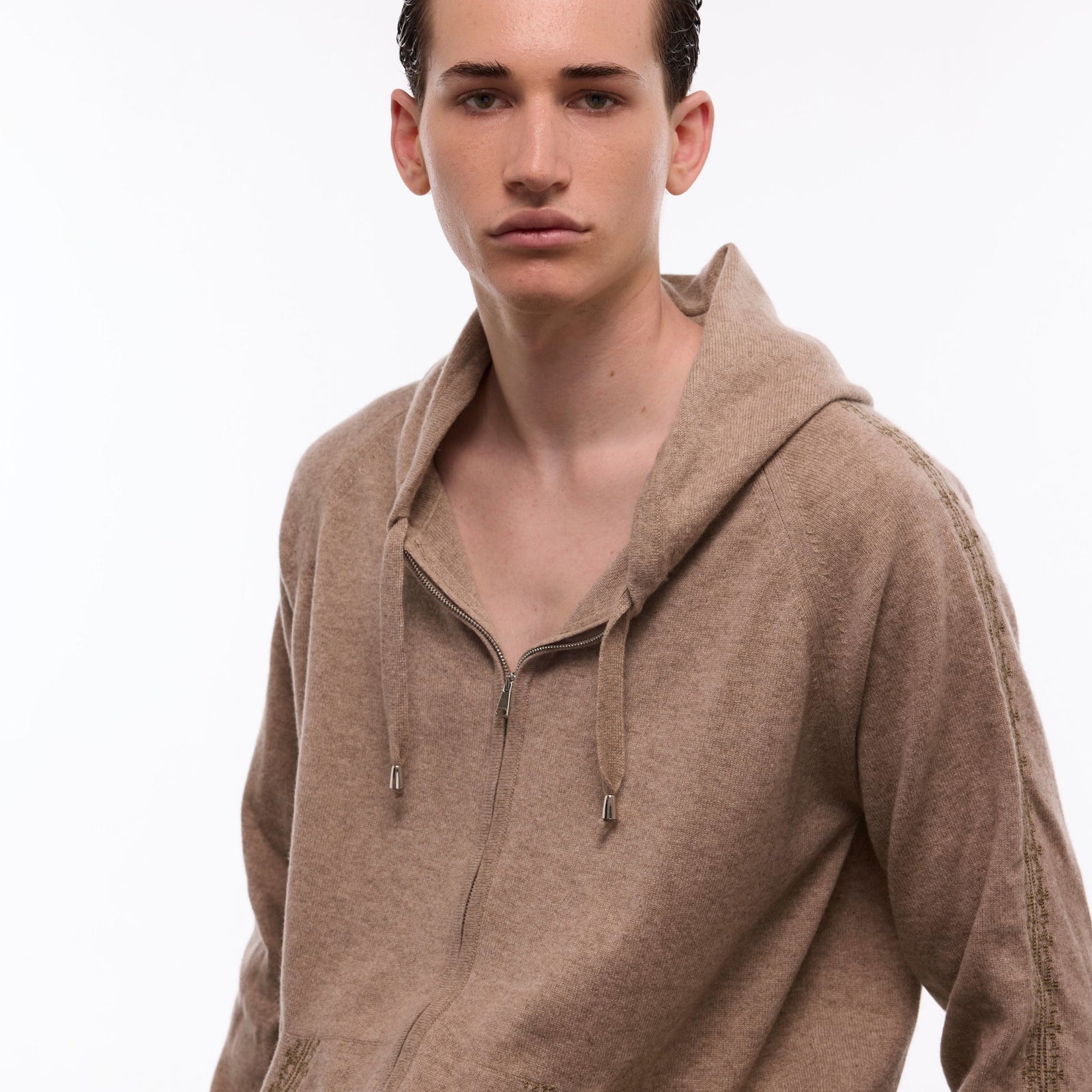 BEIGE CASHMERE ZIPPER HOODIE | STRAIGHT CUT FLAT CUFFS AND WAIST