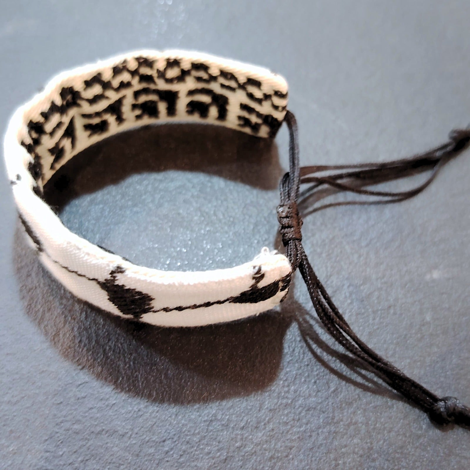 KEFFIYEH EMBROIDERED BRACELET