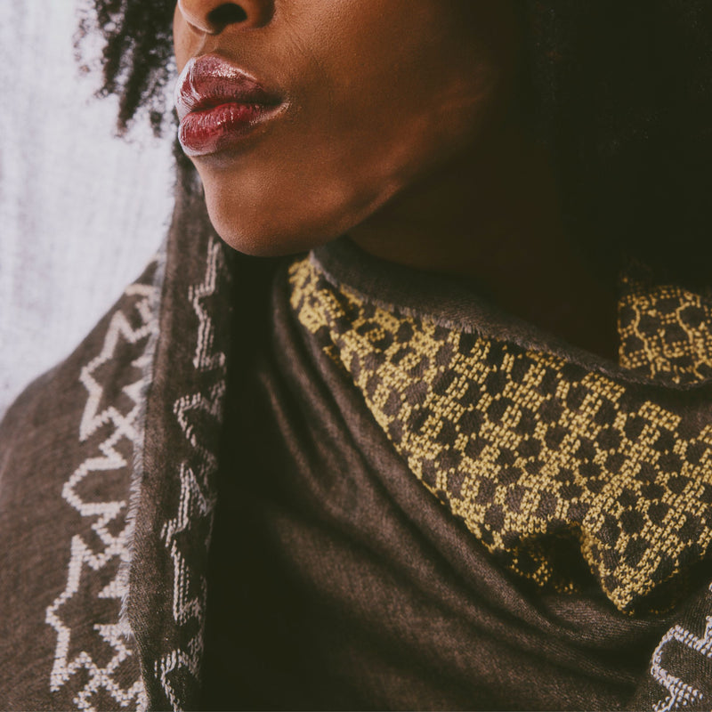 GRAY CASHMERE & SILK SHAWL BEEHIVE